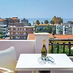 מלון דירות Riviera פייטרה ליגורה