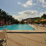 Riviera מלון דירות פייטרה ליגורה